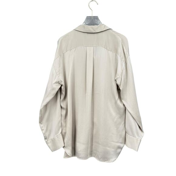 Everlane Cream Gray Silver Satin Silk Long Sleeve Button Up Collared Blouse - Picture 8 of 10